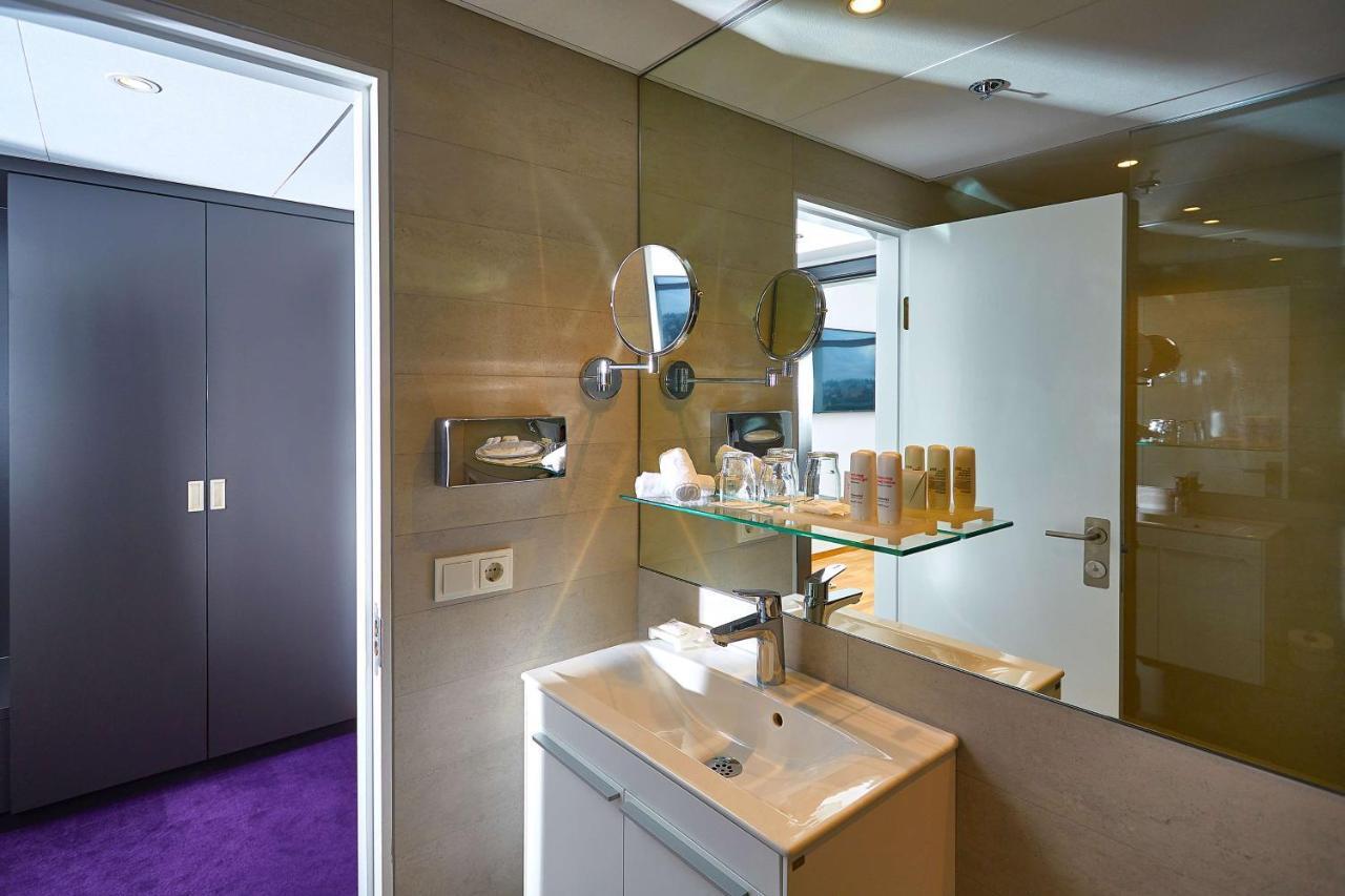 Radisson Blu Saga Hotel, レイキャヴィーク エクステリア 写真